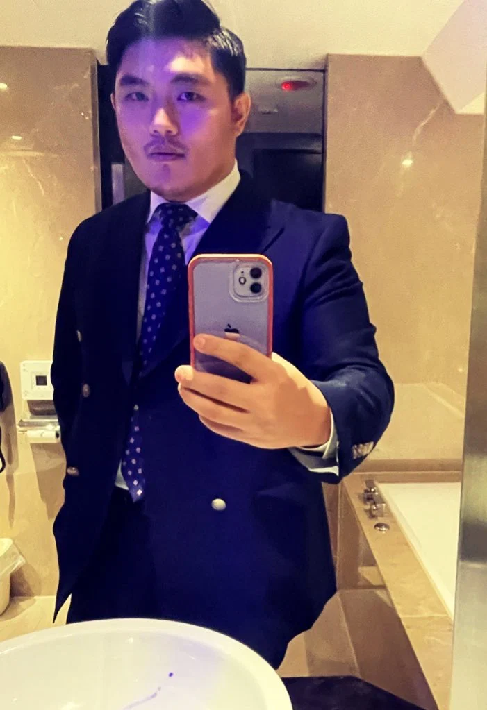 Suitdick69's avatar