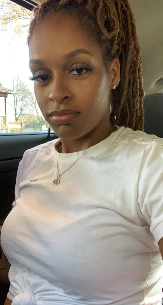Lady D's avatar