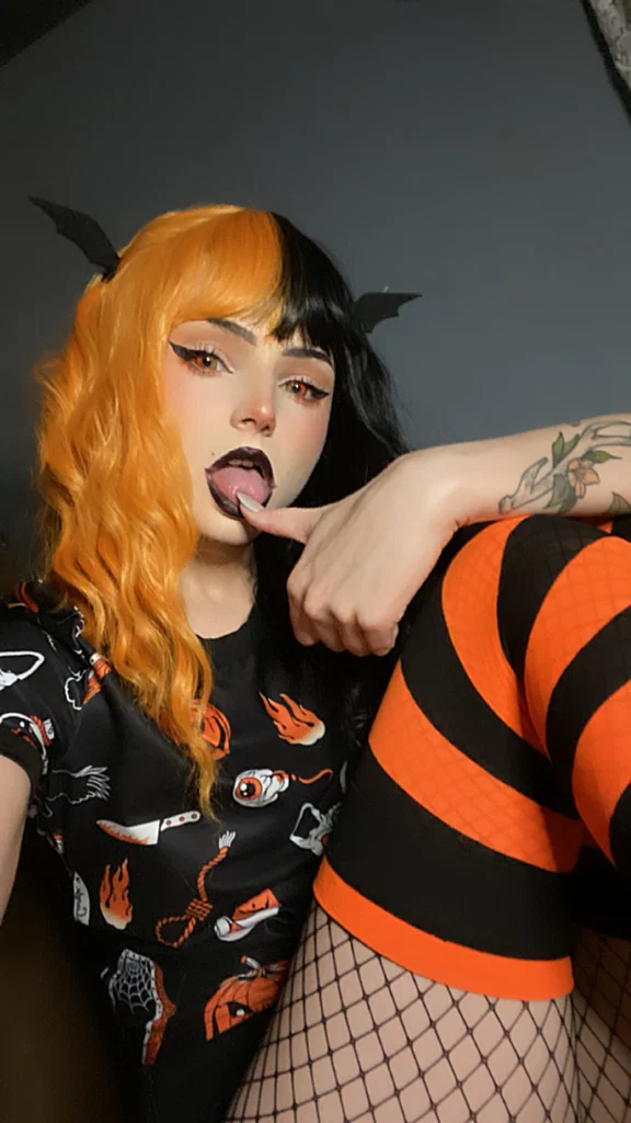 PeachiePetite's avatar
