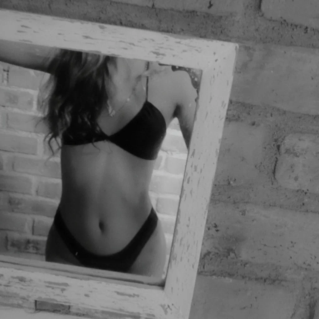Laura valentina's avatar