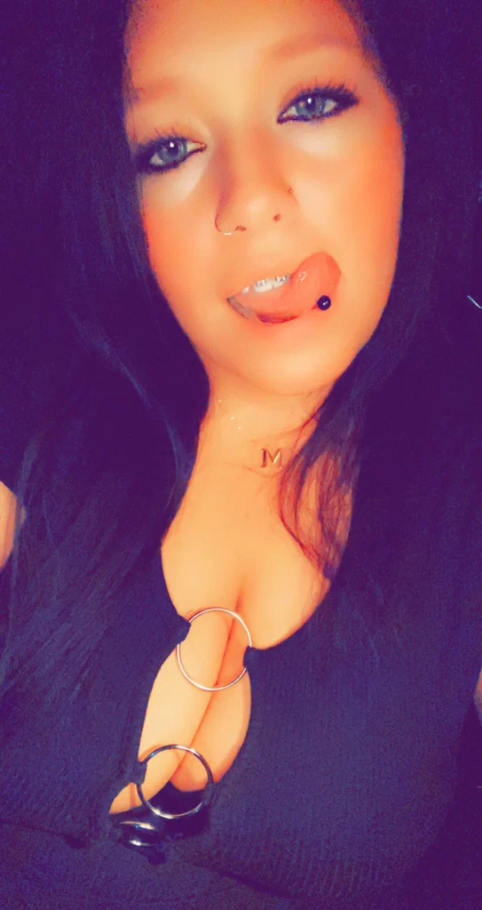 Rosalyn's avatar