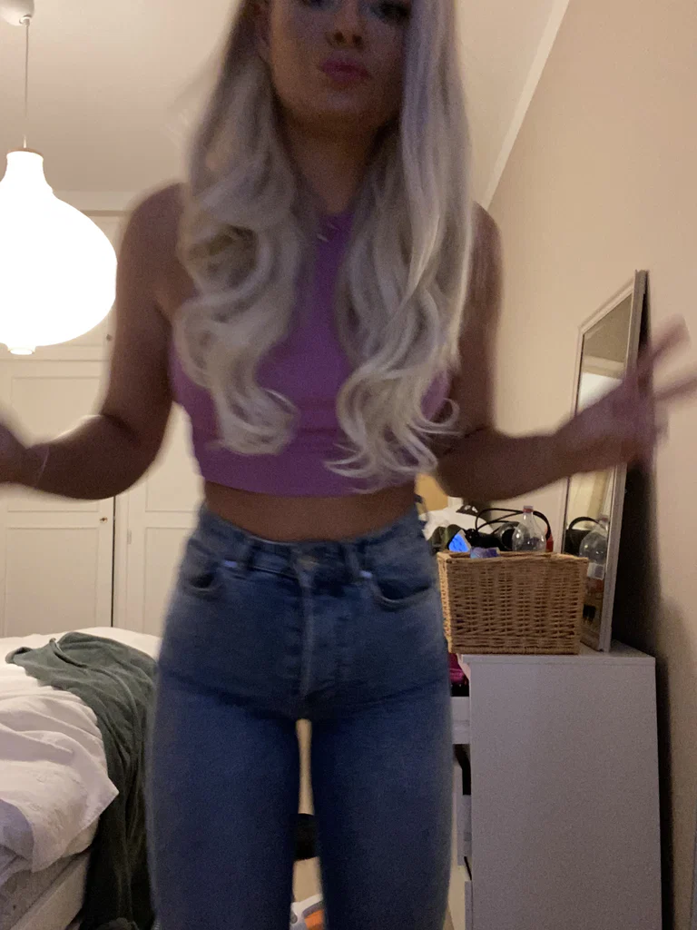 Josephine Molly's avatar