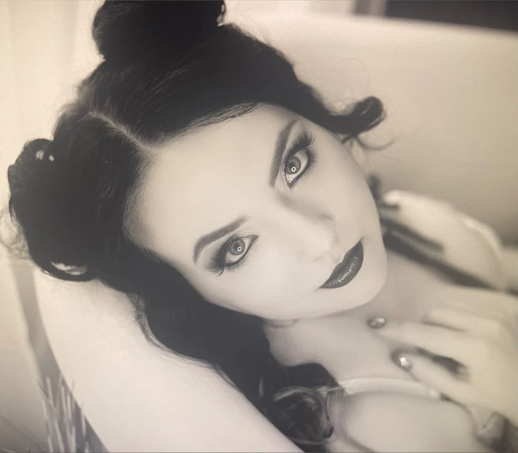 Becca's avatar
