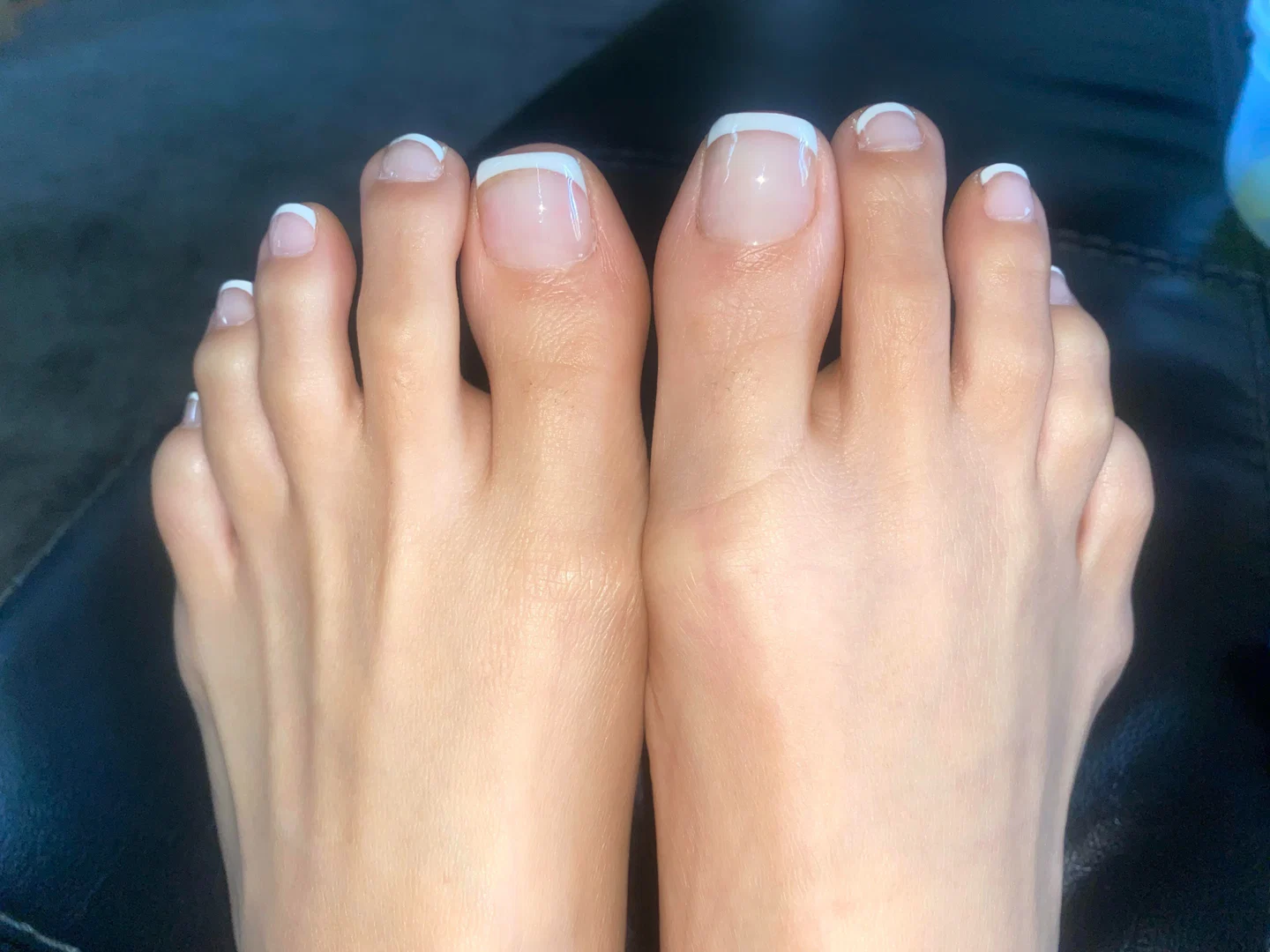 pretty feet profile banner
