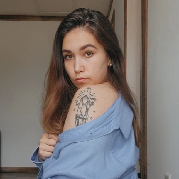 Astrid Rose's avatar