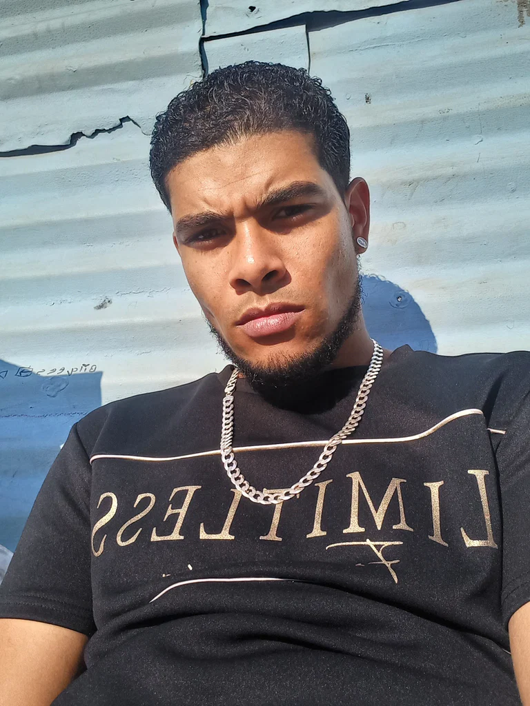 Yours's avatar