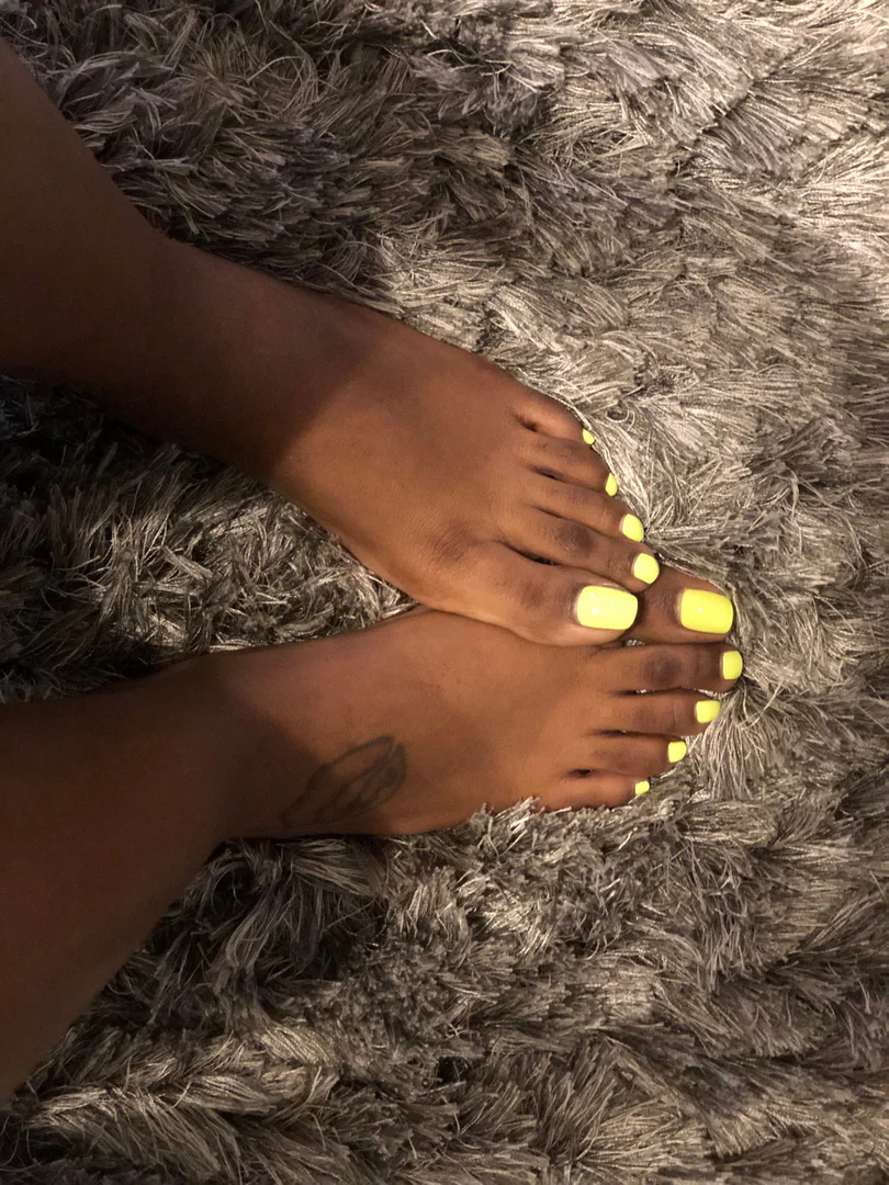 sneakersolesandtoes profile banner