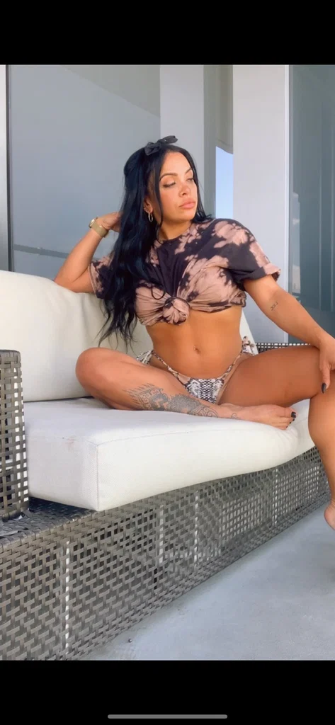 Roxanne Briggs's avatar