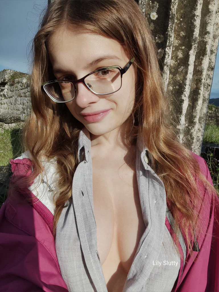 Lily S's avatar