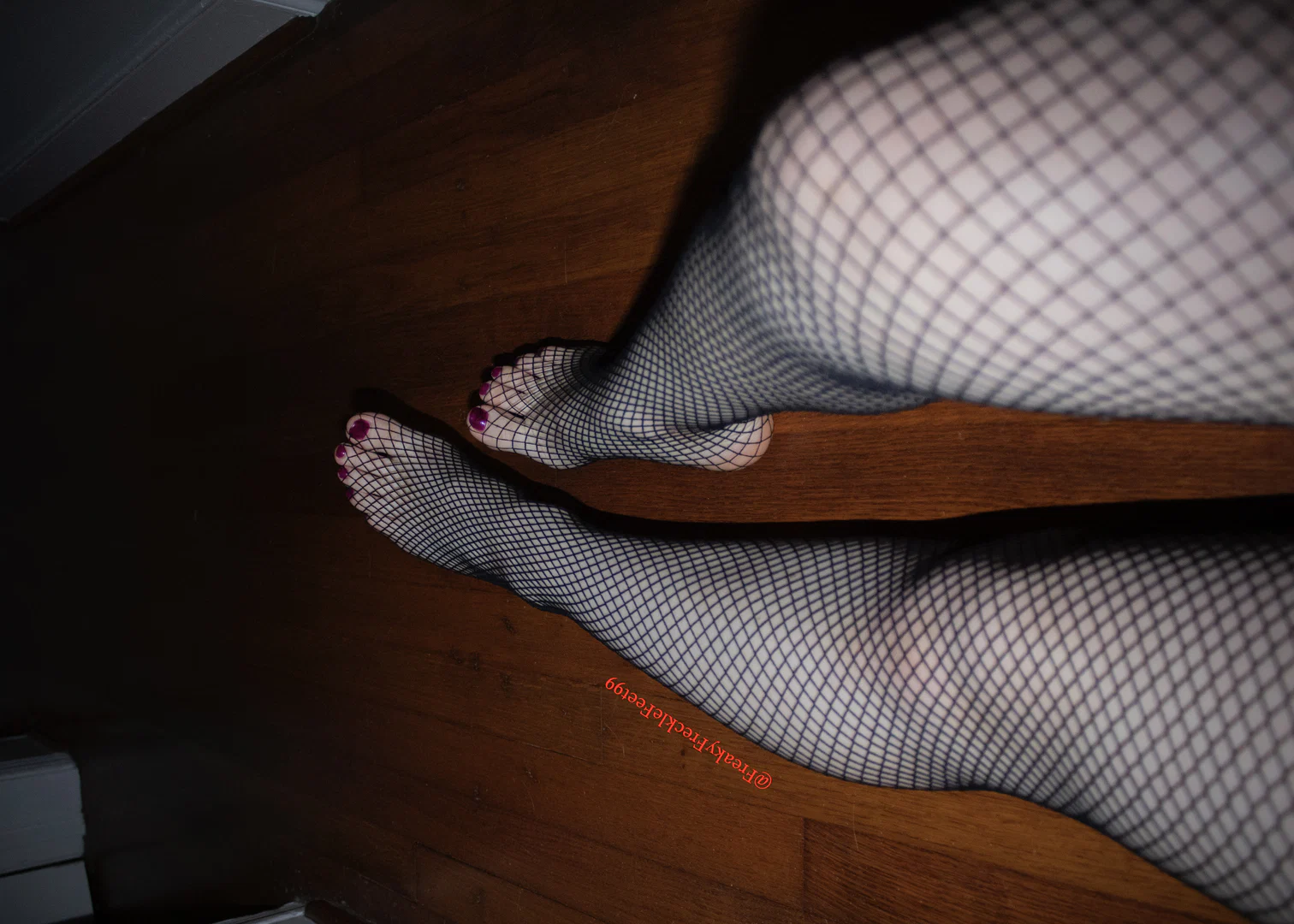 FreakyFreckleFeet99 profile banner