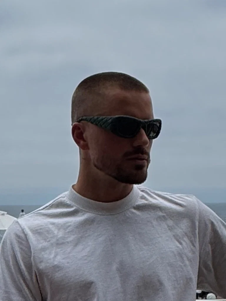 Kuz's avatar