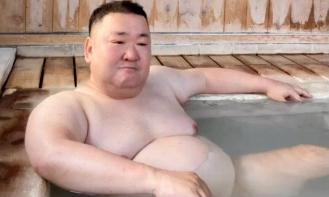 Hidechub profile banner
