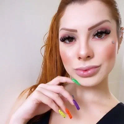 Isadora Martinez's avatar