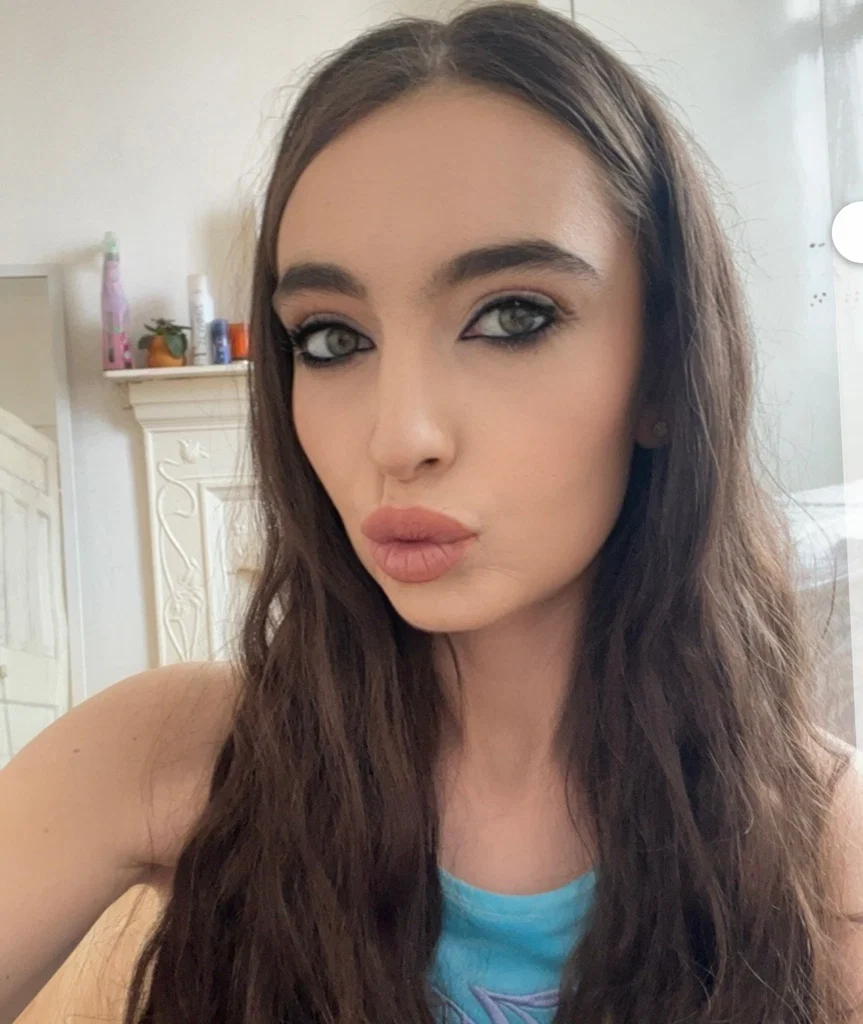 TIFFANY ELIZABETH's avatar