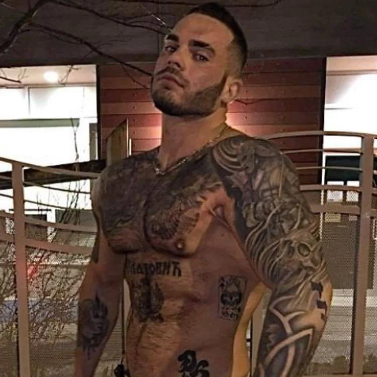 Damjan's avatar