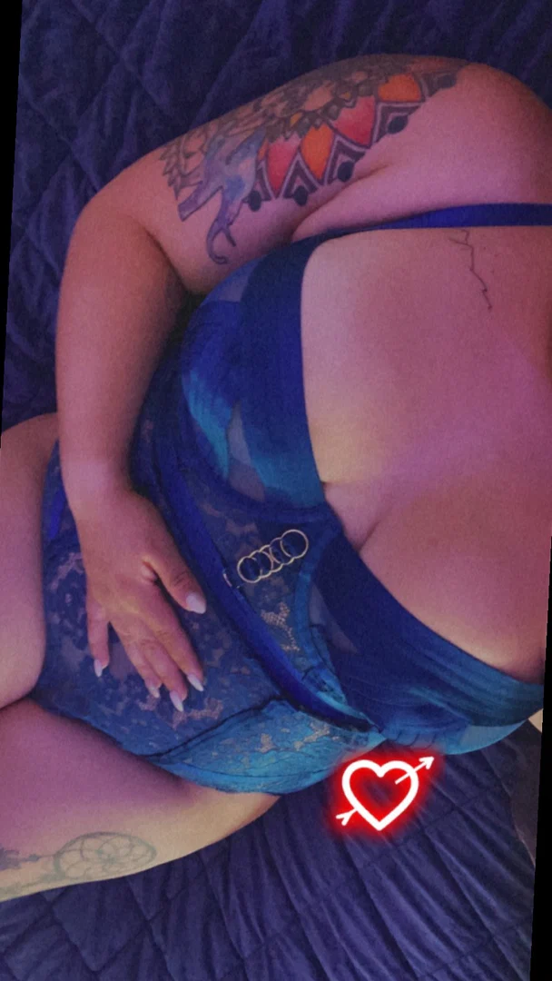 Daniela Mae profile banner