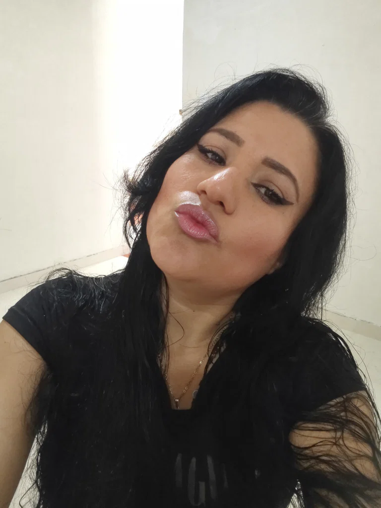 Nahomi padilla's avatar