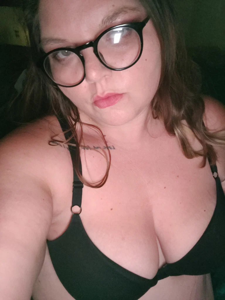 Lacey H's avatar