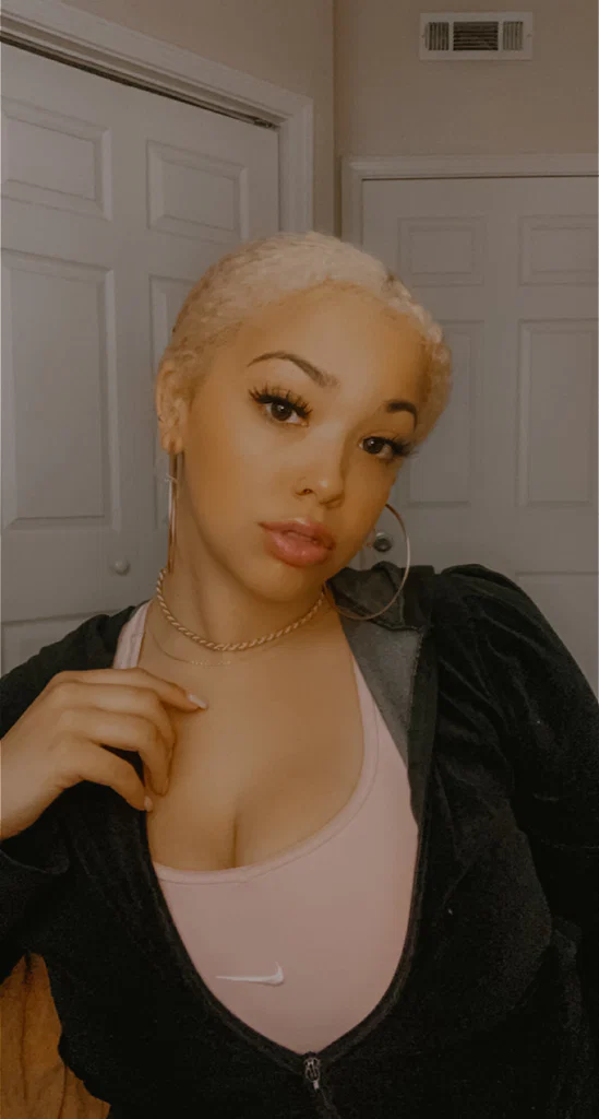Sophia Wild's avatar