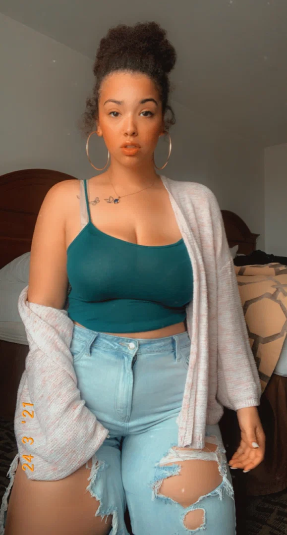 Sophia Wild profile banner