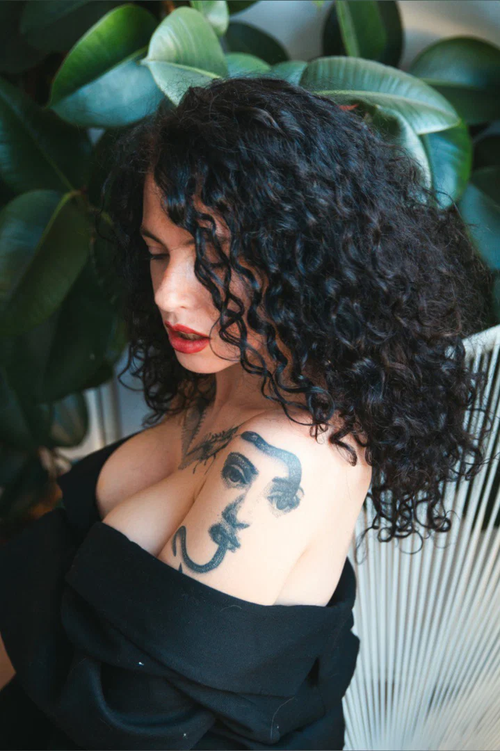 Bianca Santi profile banner