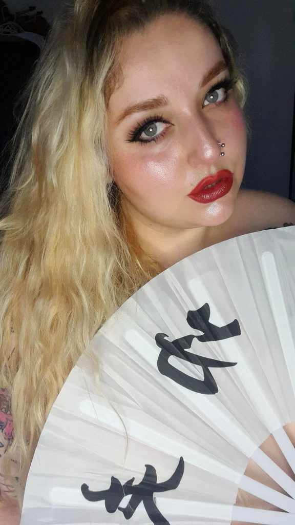 BBW DOM FETISH AND TATTOED😈's avatar