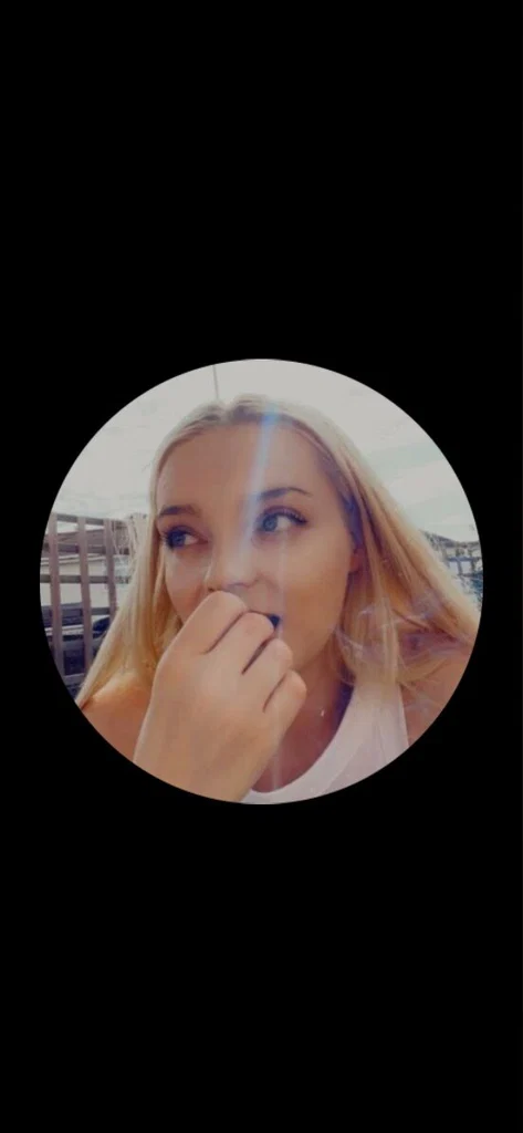 Rose's avatar