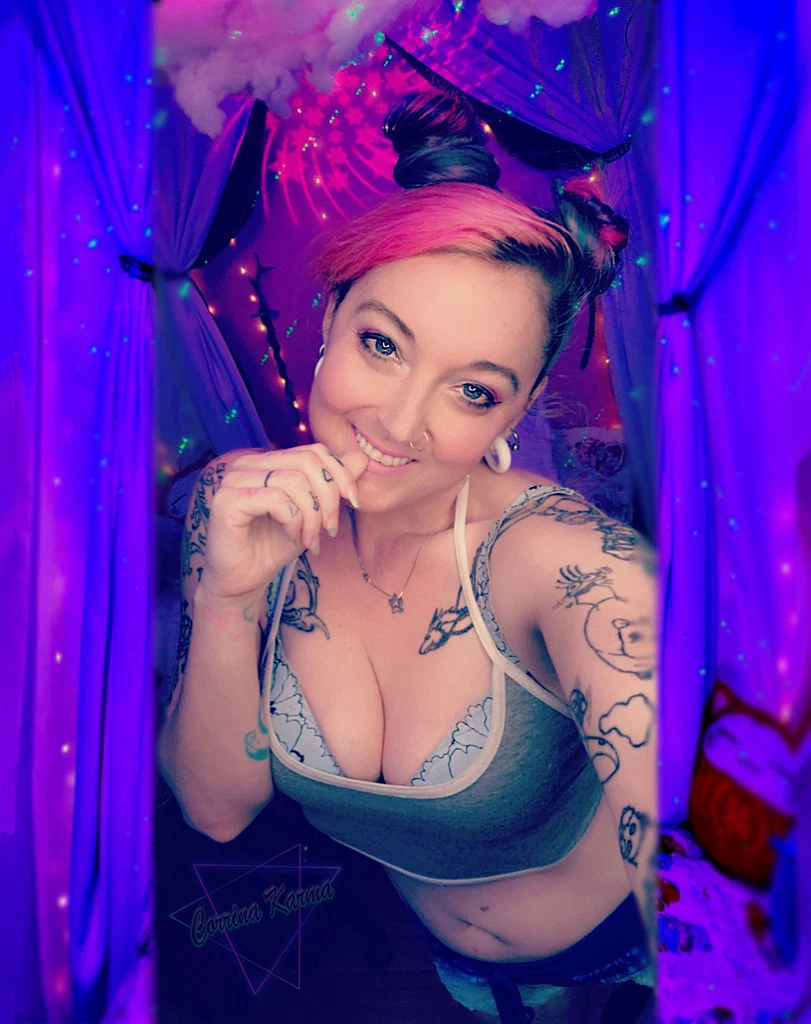 Corrina Karma's avatar