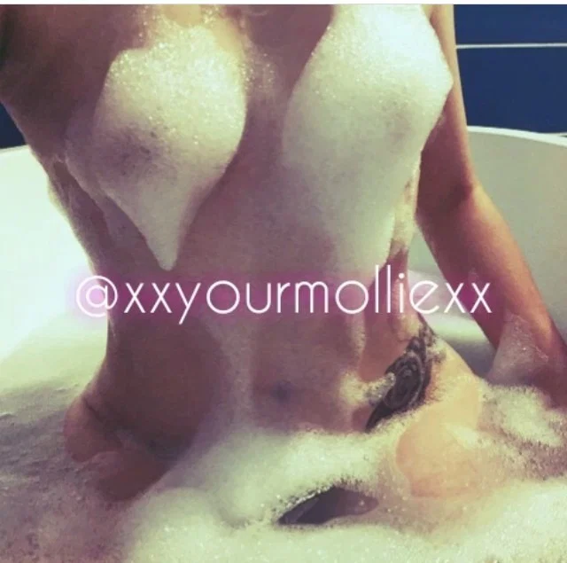 Yourmollie's avatar