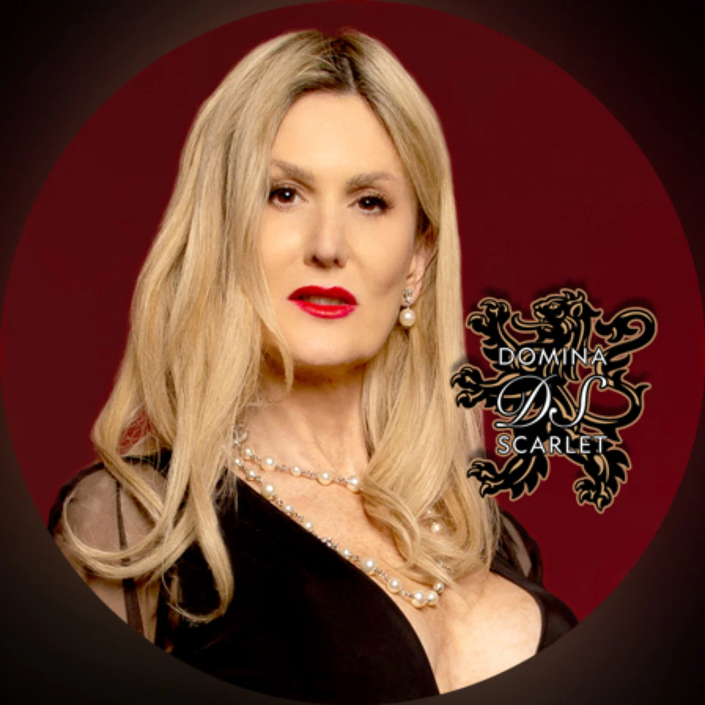 Mistress Scarlet's avatar