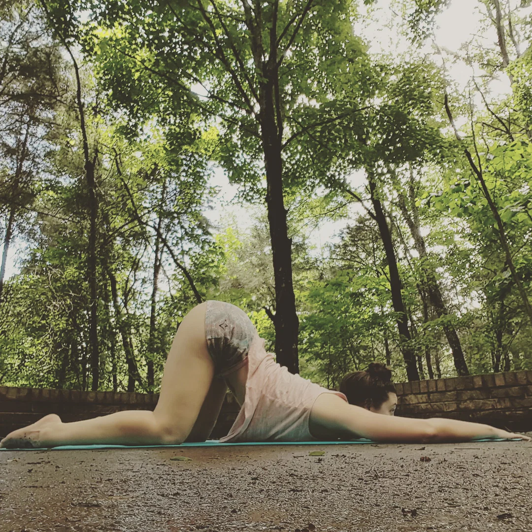 INTEGRAL YOGA with Lauren Love profile banner