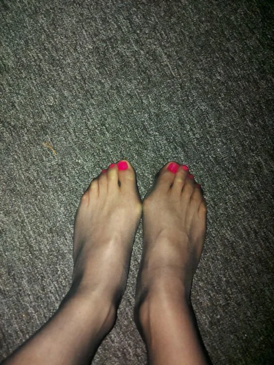 SissywearsNylons profile banner