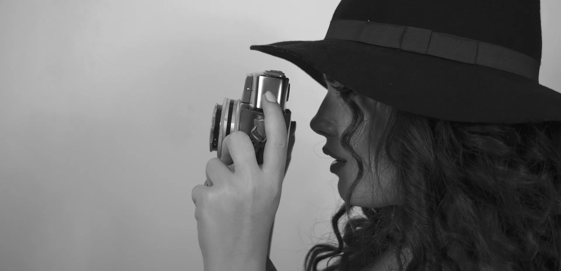 ᴇᴍᴍᴀ ᴛ. profile banner
