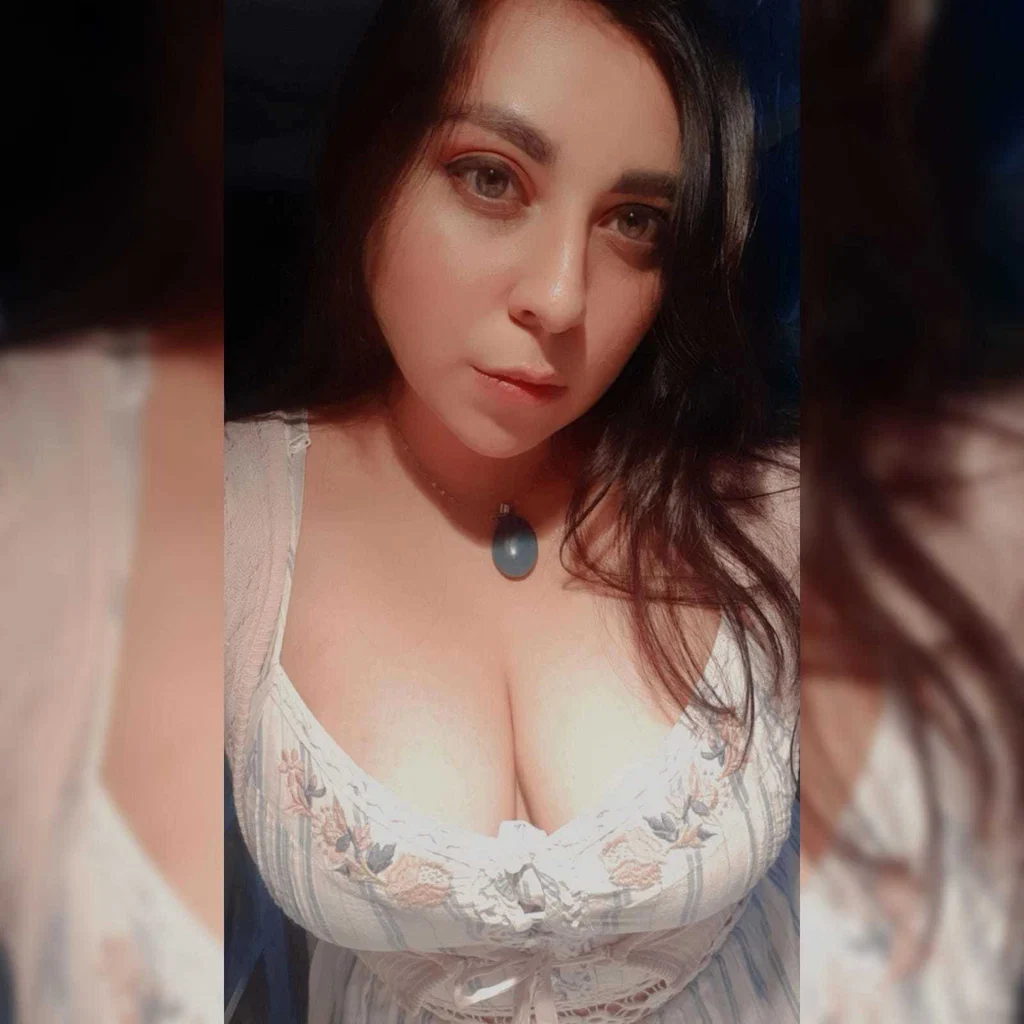 Rebeca Pineda's avatar