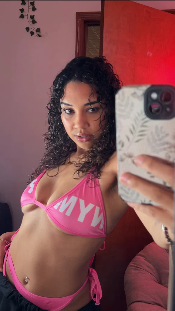 Dreya Teases 😈