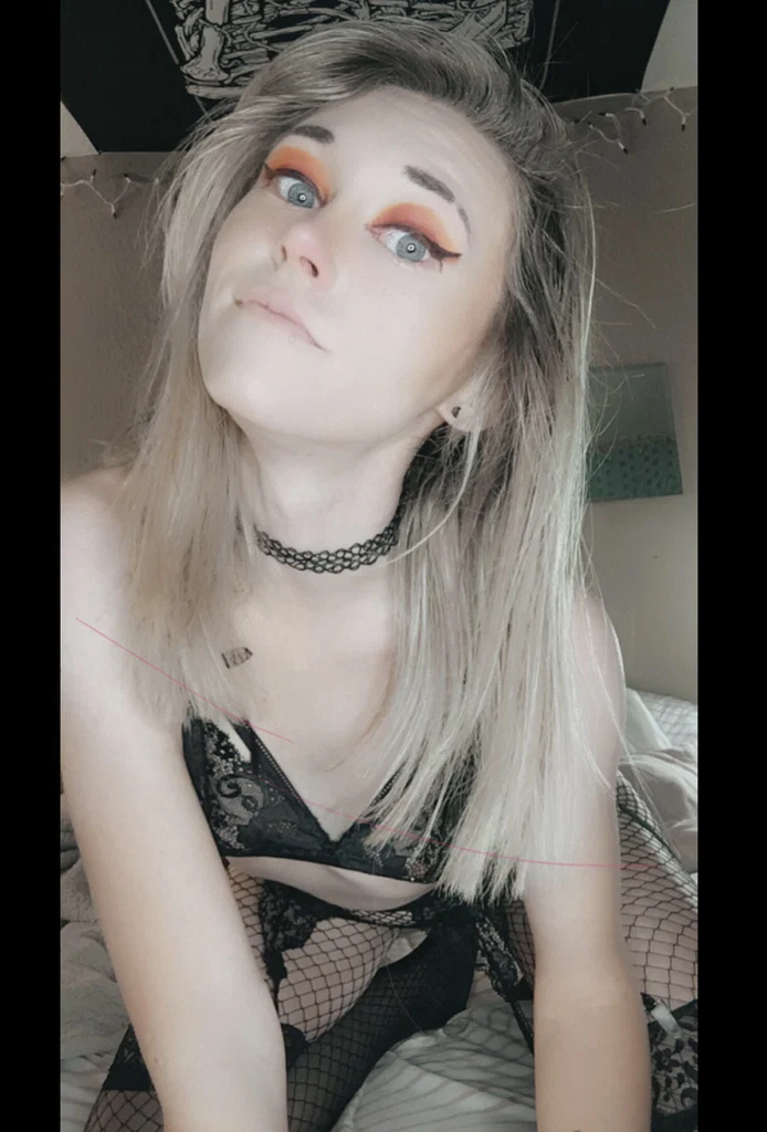 𝐿𝒾𝓏𝒾 𝒮𝒽𝒶𝑒