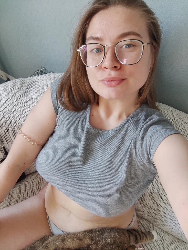 Chubby_chicks Alice