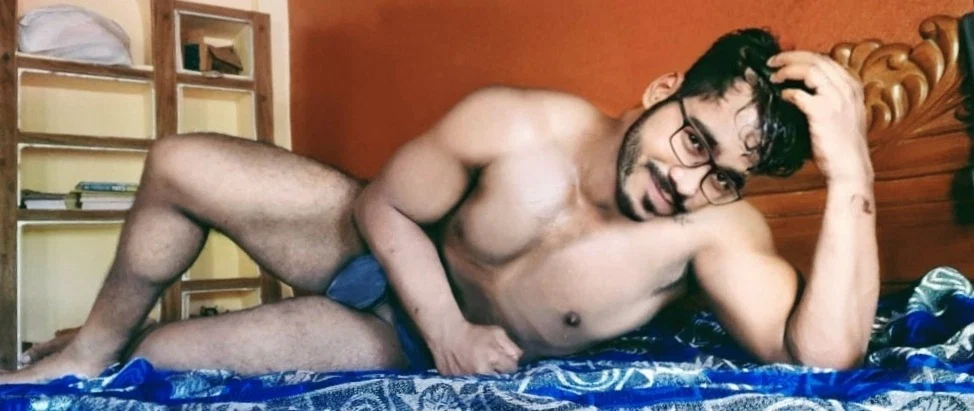Desi_launda profile banner