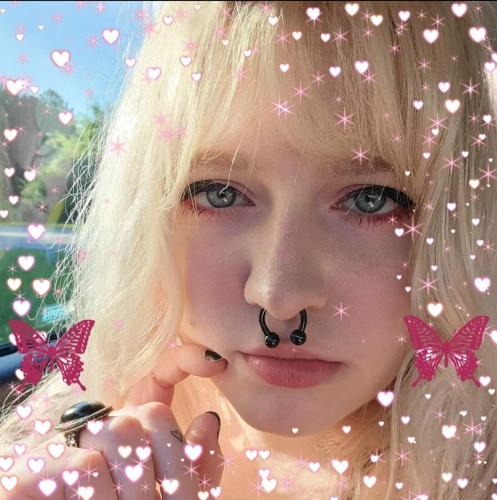 Faye♡'s avatar