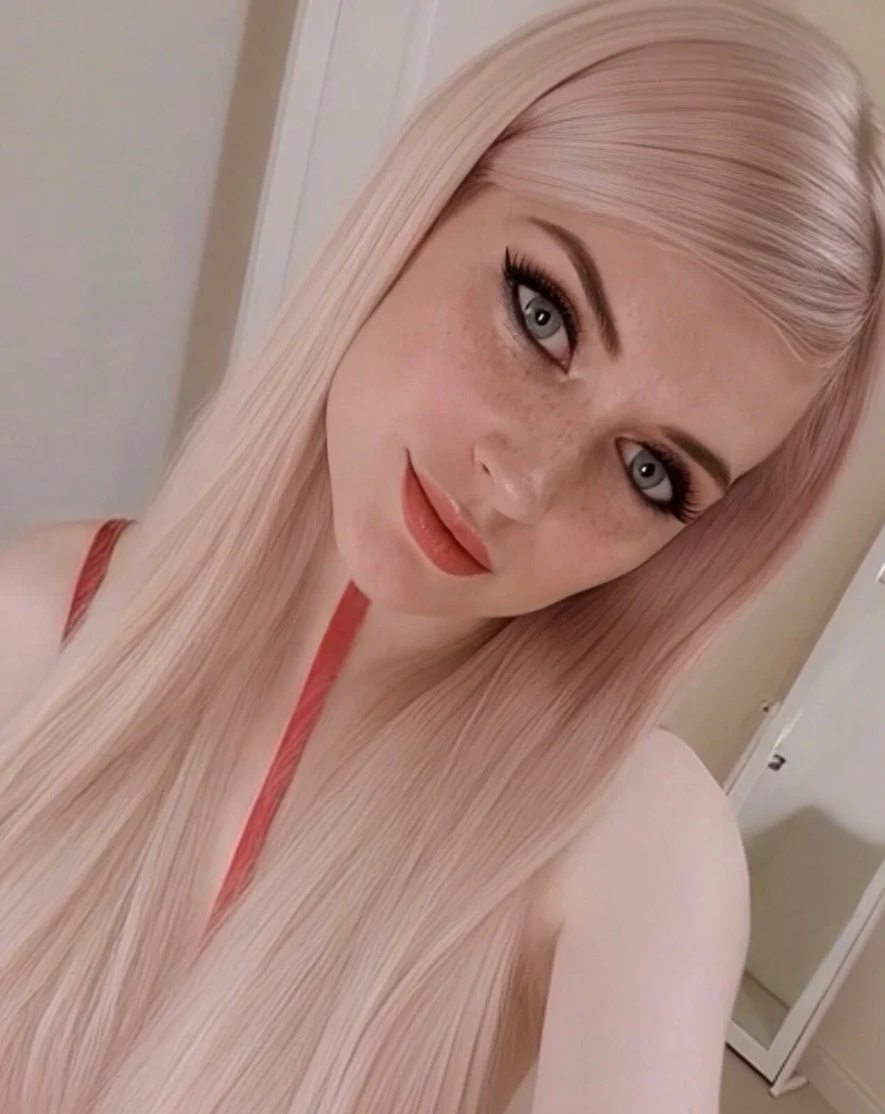 Kiera Marie May's avatar