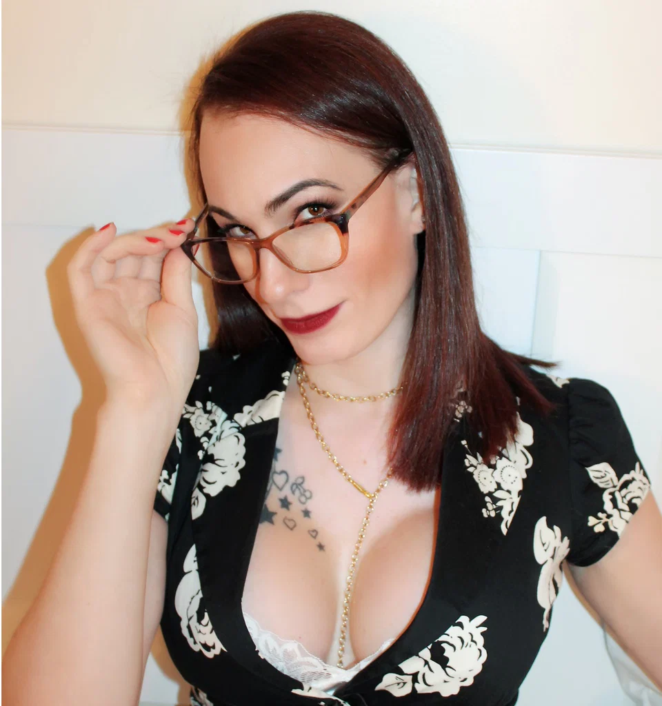 Ms Julia Epiphany's avatar
