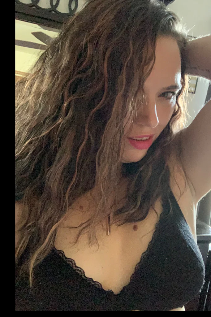 Amanda’s  Seductive Side ❣️