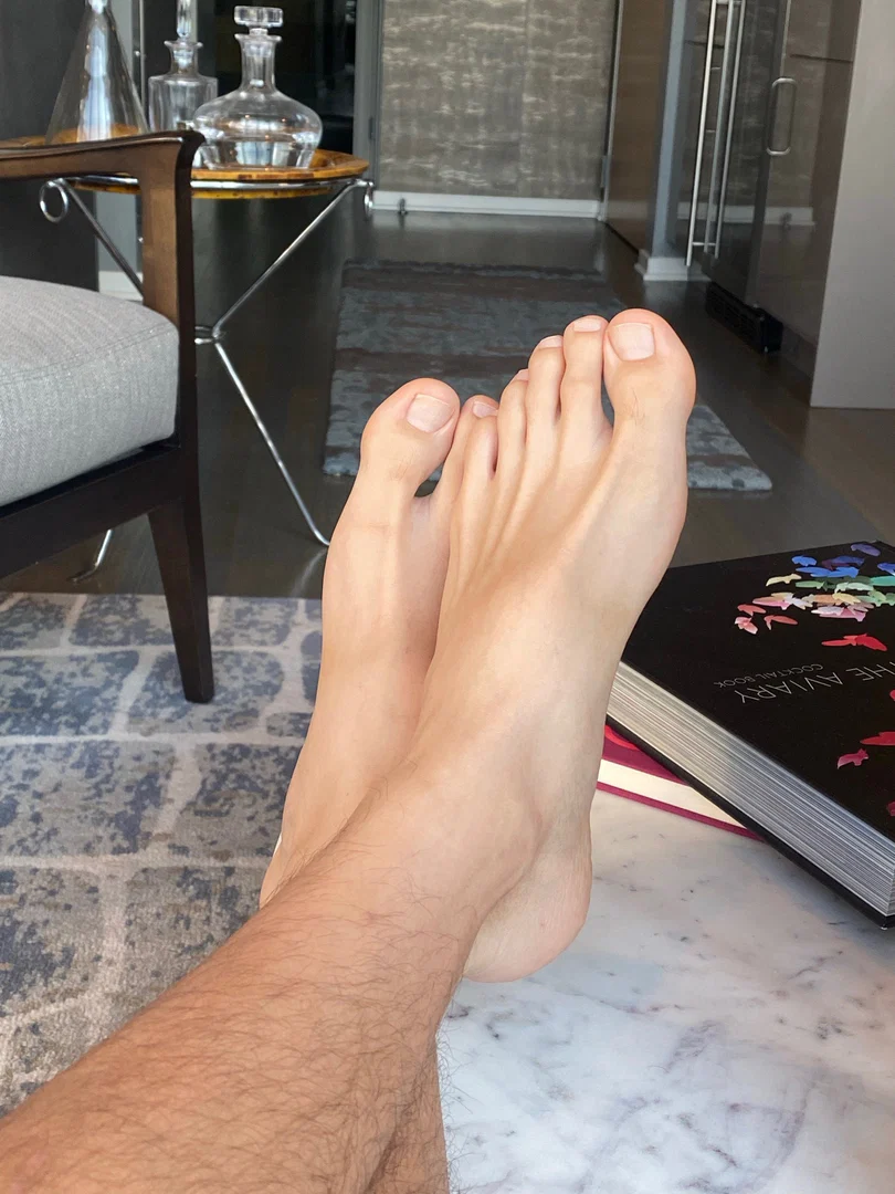 Feet you’ll love profile banner