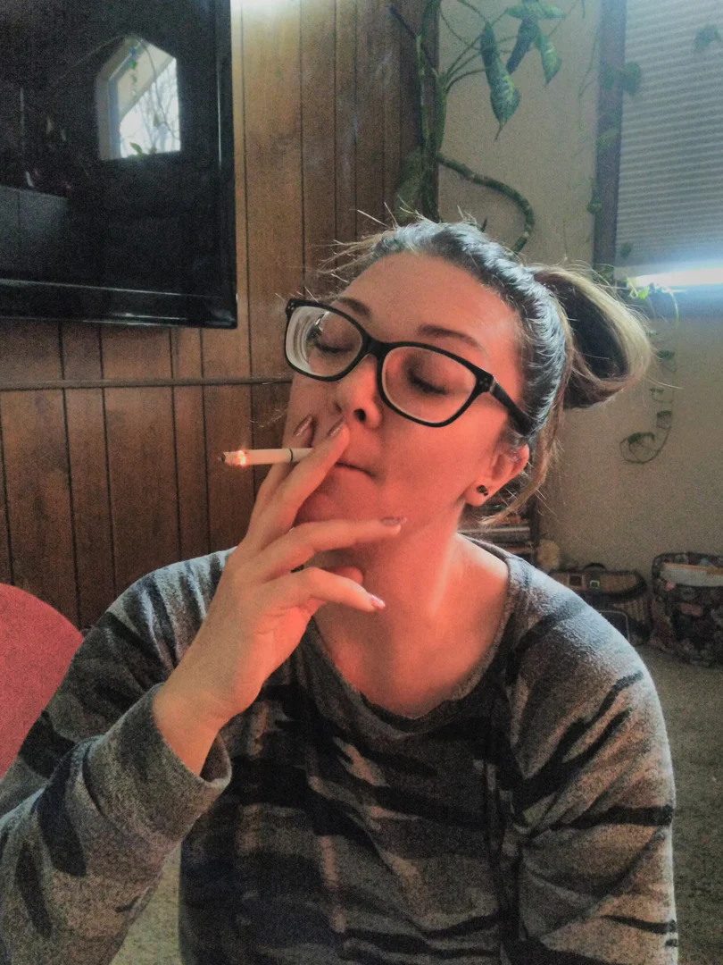 SexynGlasses profile banner