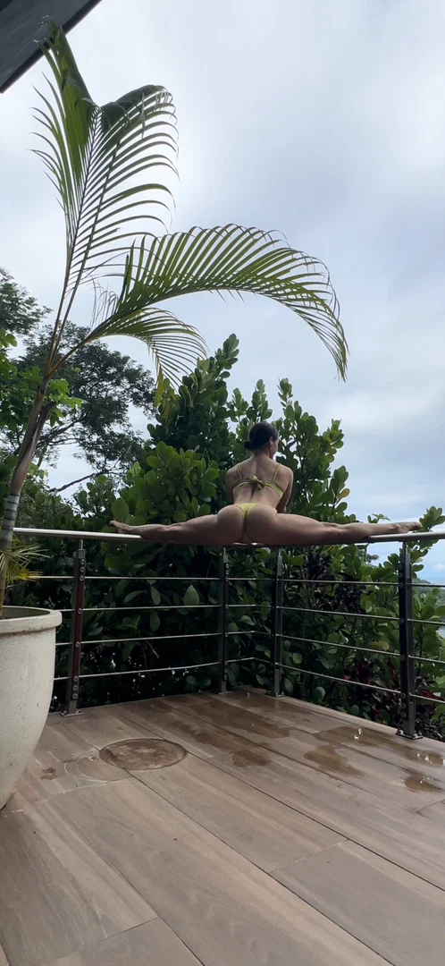 Trinapolerinaa profile banner