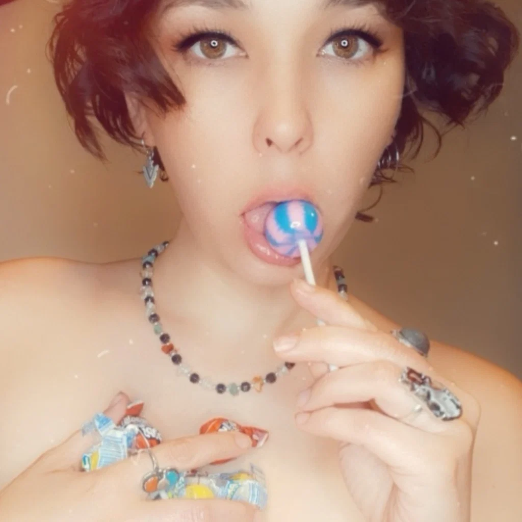 Love Candy's avatar