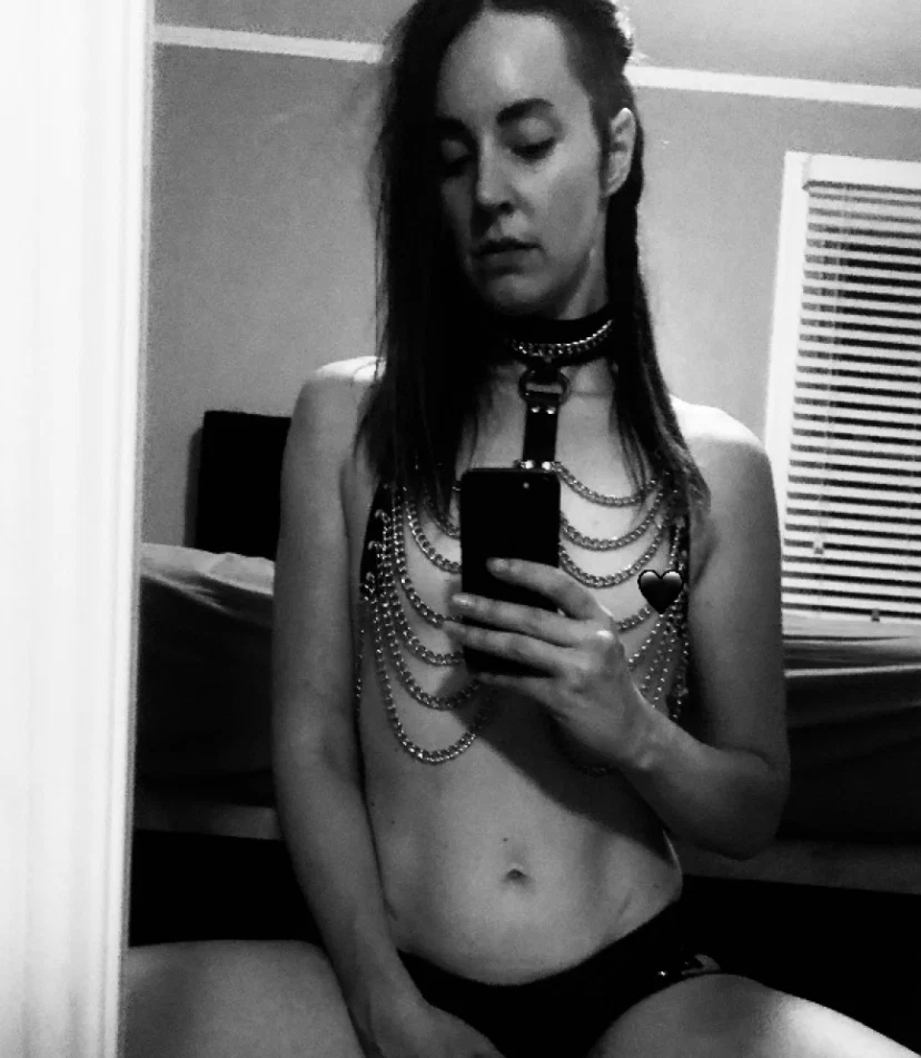 V.'s avatar