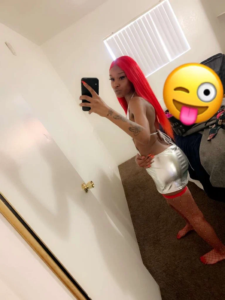 Ebony's avatar