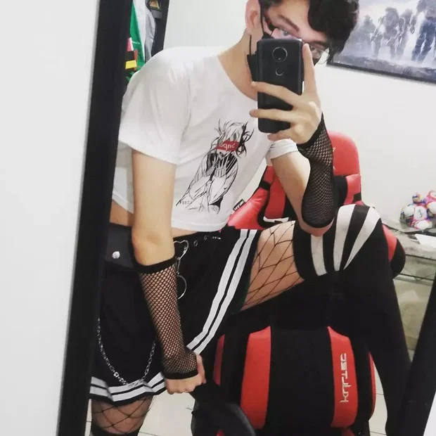 LowBudgetFemboi's avatar