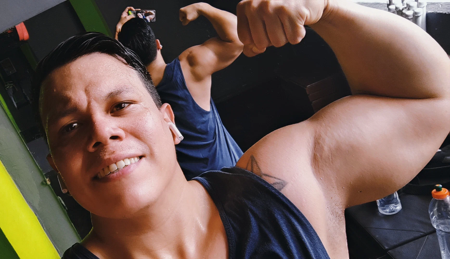 Broad man Colombia profile banner